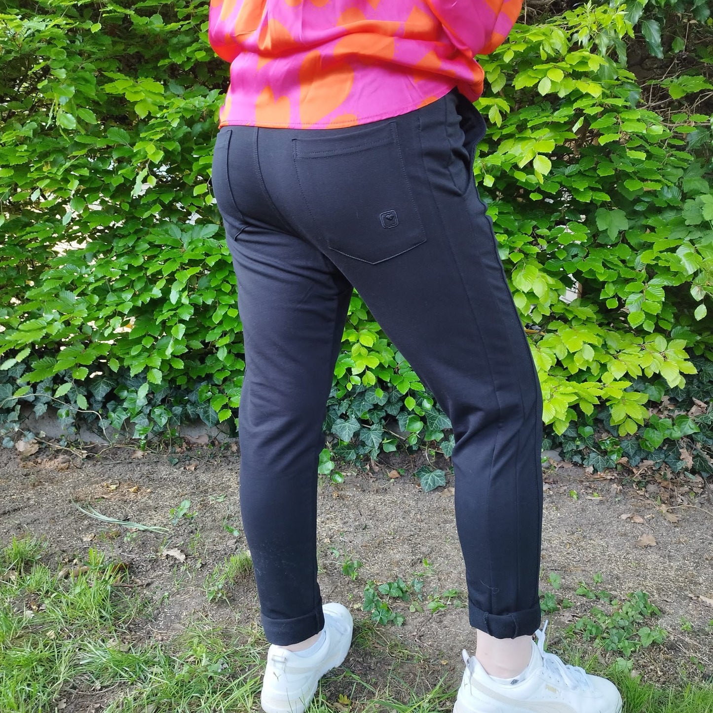 Schwarze Hose esvivid