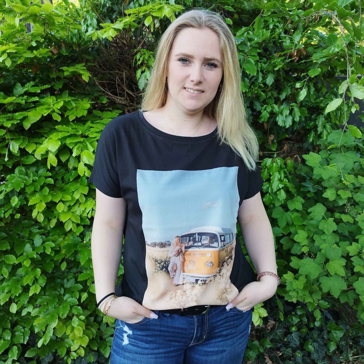T-Shirt mit Beetle Aufnäher