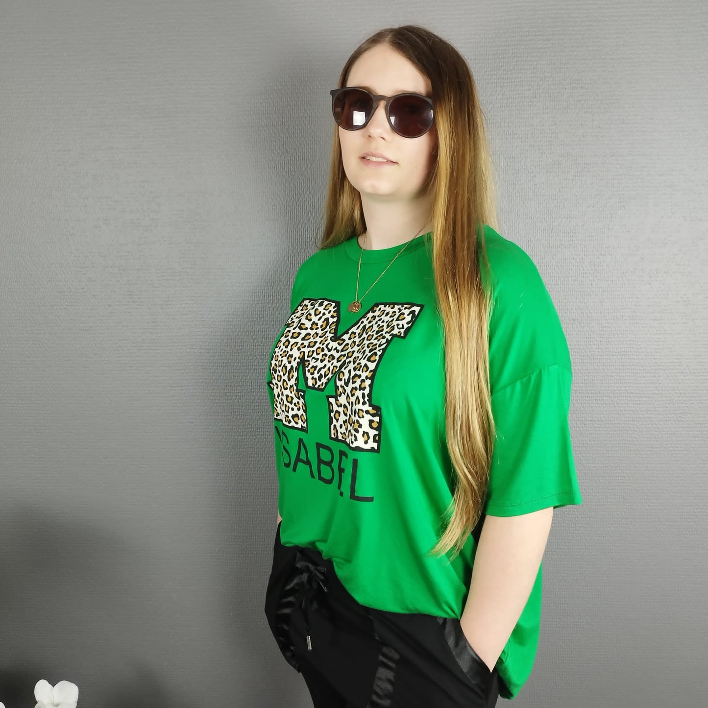 T-Shirt grün mit Leo