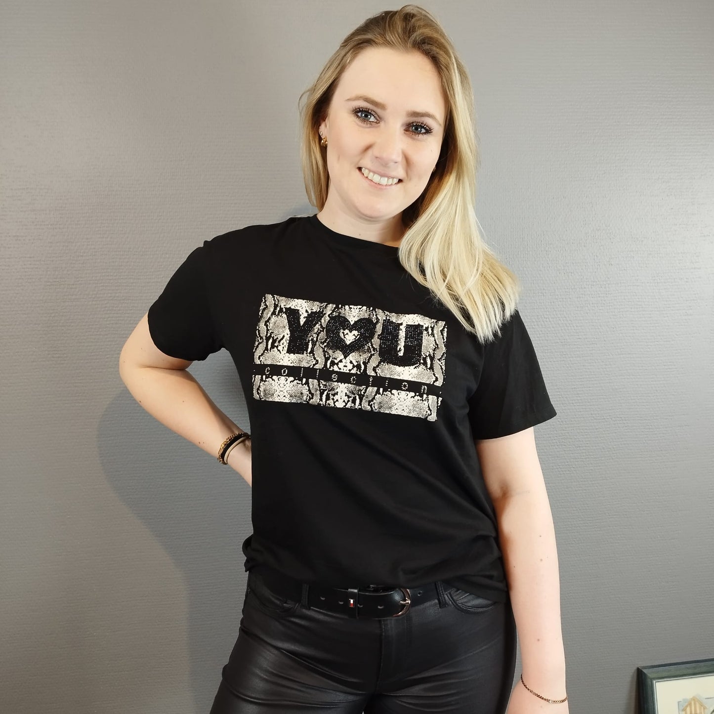 T-Shirt mit Schlangenprint
