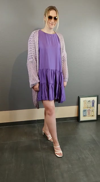 Kleid lila seidig